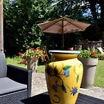 Romantique, Avec Son Petit Etang Prive En Dordogne 몽티냑