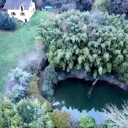 Romantique, Avec Son Petit Etang Prive En Dordogne * La Bachellerie