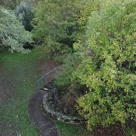 Romantique, Avec Son Petit Etang Prive En Dordogne La Bachellerie