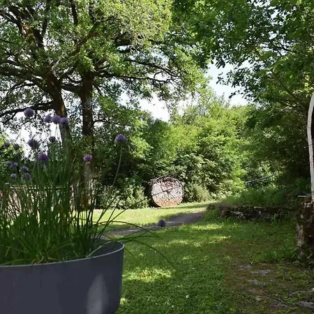 Vakantiehuis Romantique, Avec Son Petit Etang Prive En Dordogne