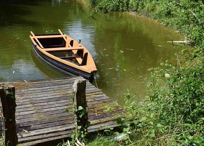 Romantique, Avec Son Petit Etang Prive En Dordogne *