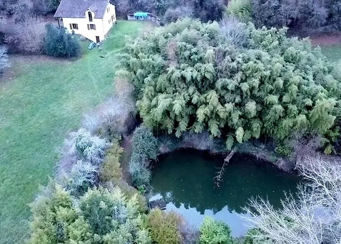 Romantique, Avec Son Petit Etang Prive En Dordogne * Montignac-Lascaux