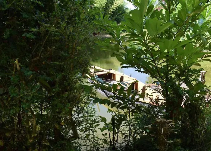 Holiday home Romantique, Avec Son Petit Etang Prive En Dordogne Montignac-Lascaux